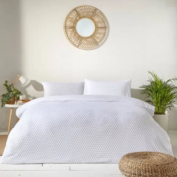 The Linen Yard Polka Tuft White 100% Cotton Duvet Cover & Pillowcase Set Dunelm