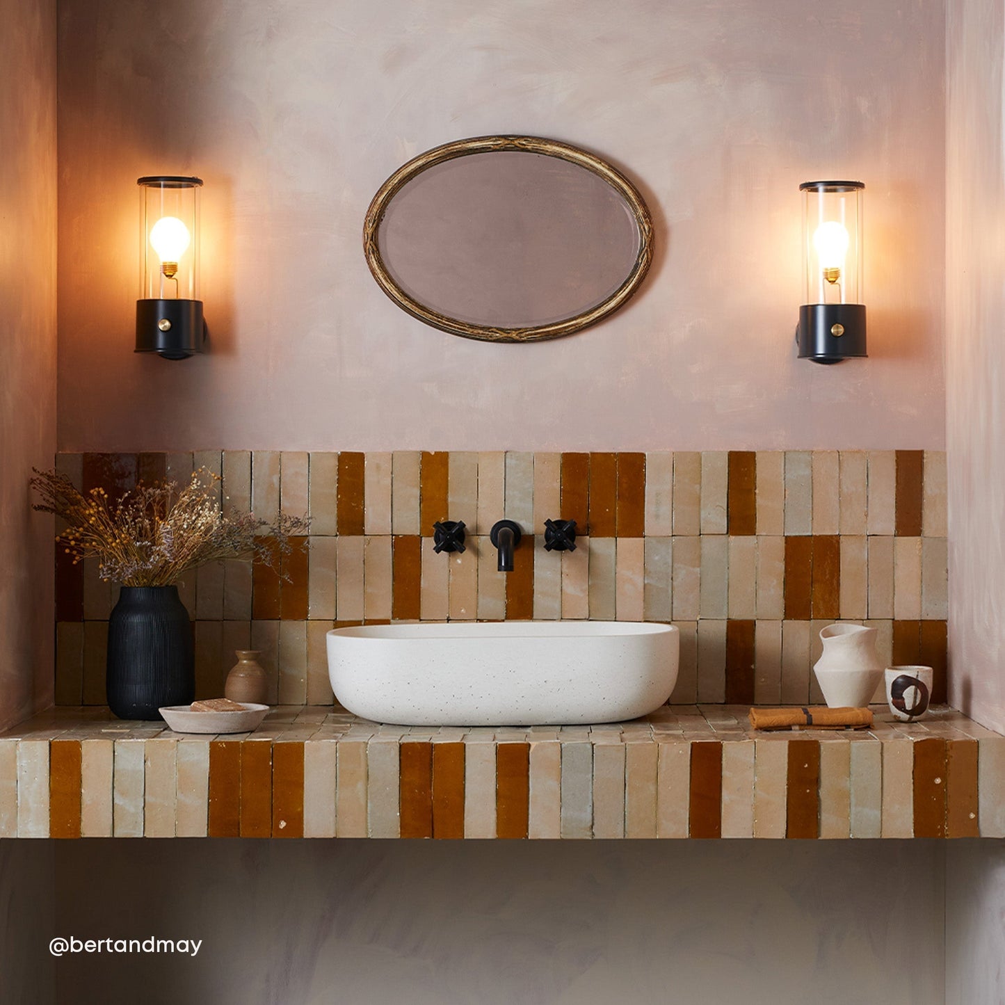 The Muse Wall Light in Hackles Black Tala