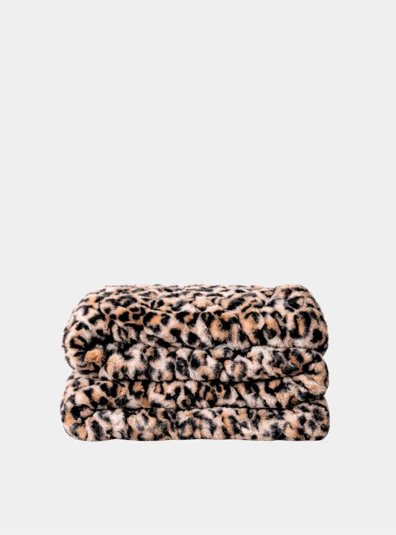 The SnuggleStretch™ Blanket in 'Dame Kat Slater' Pookie Originals®