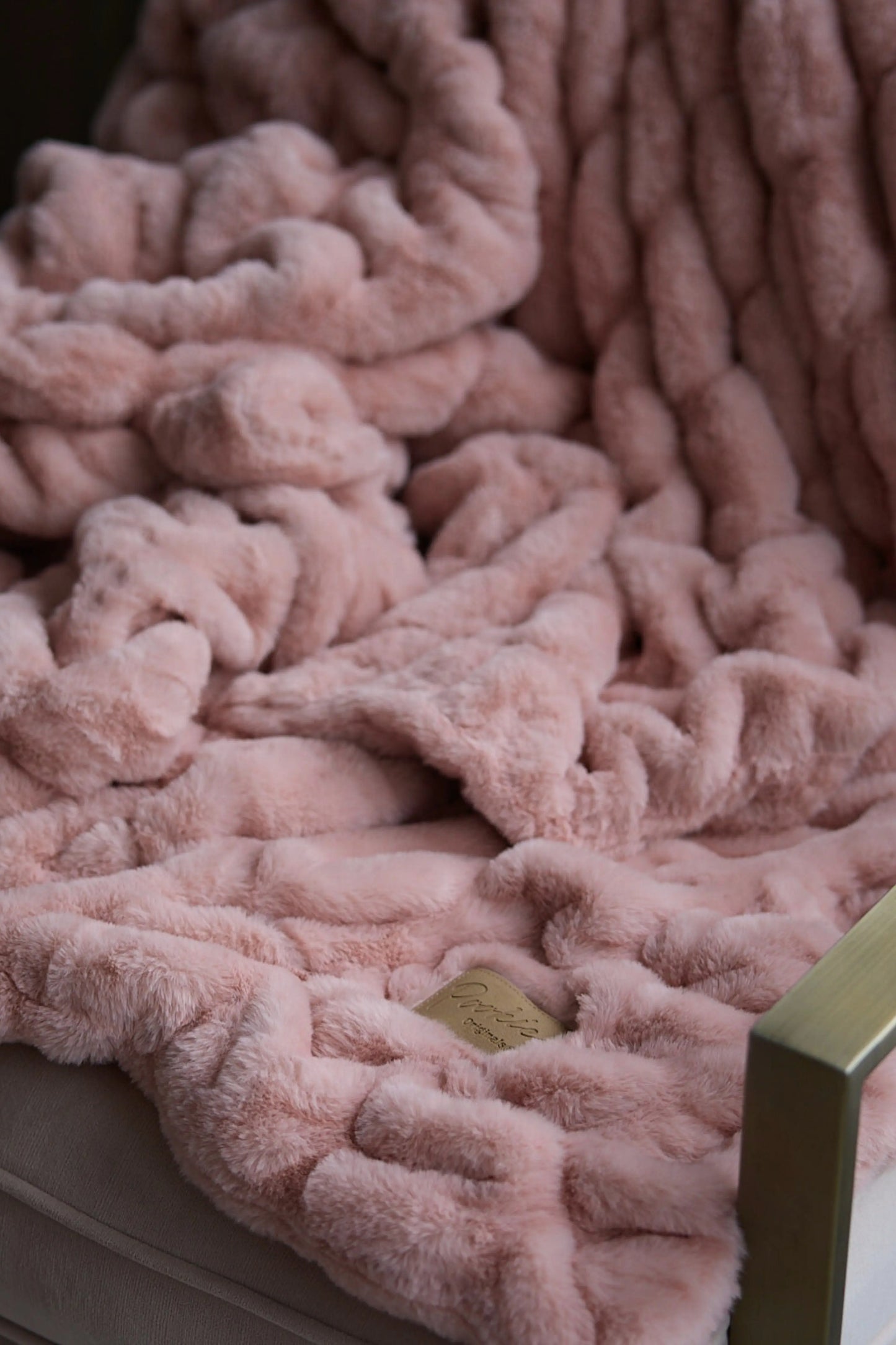The SnuggleStretch™ Blanket in 'The Moira Rose' Pookie Originals®