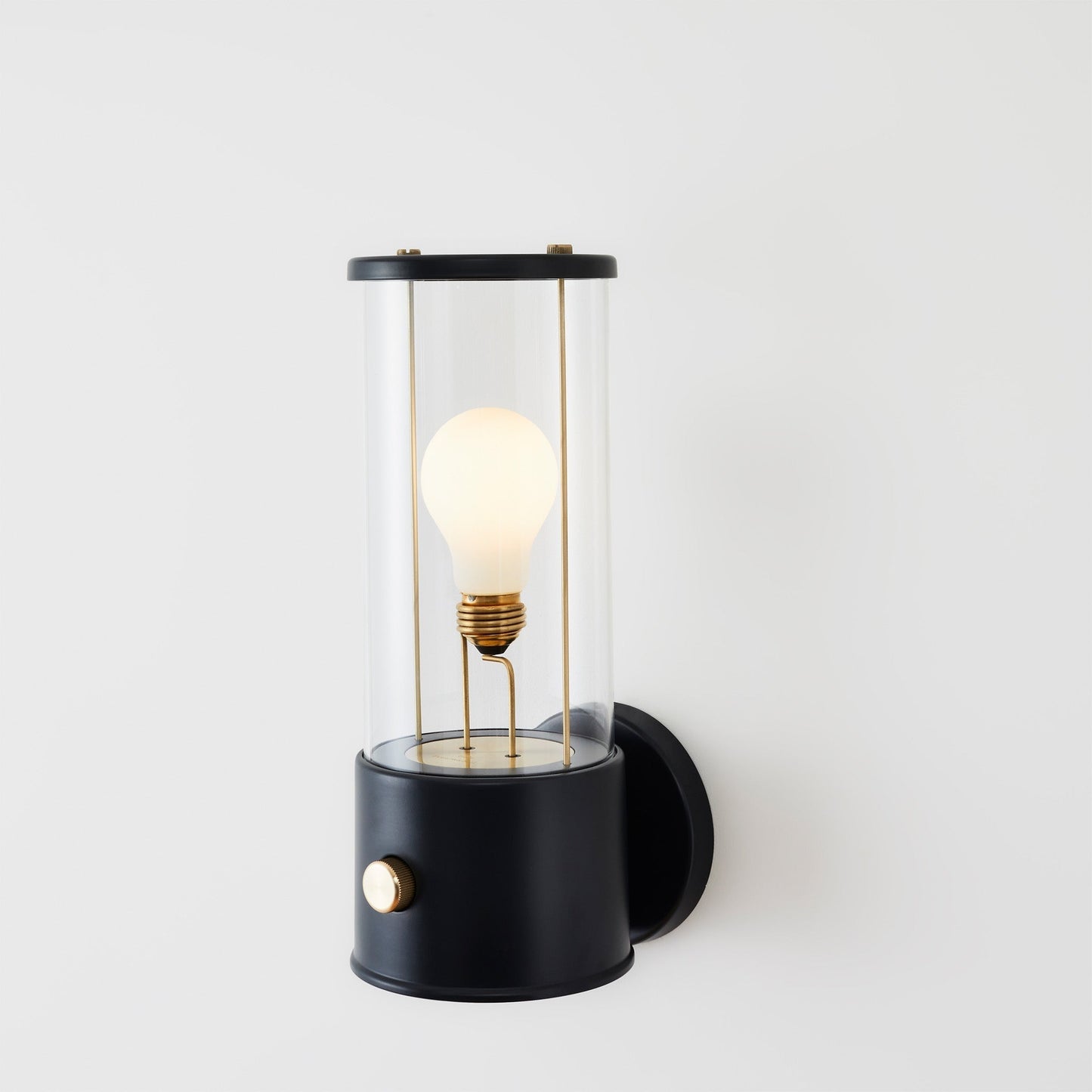 The Muse Wall Light in Hackles Black Tala