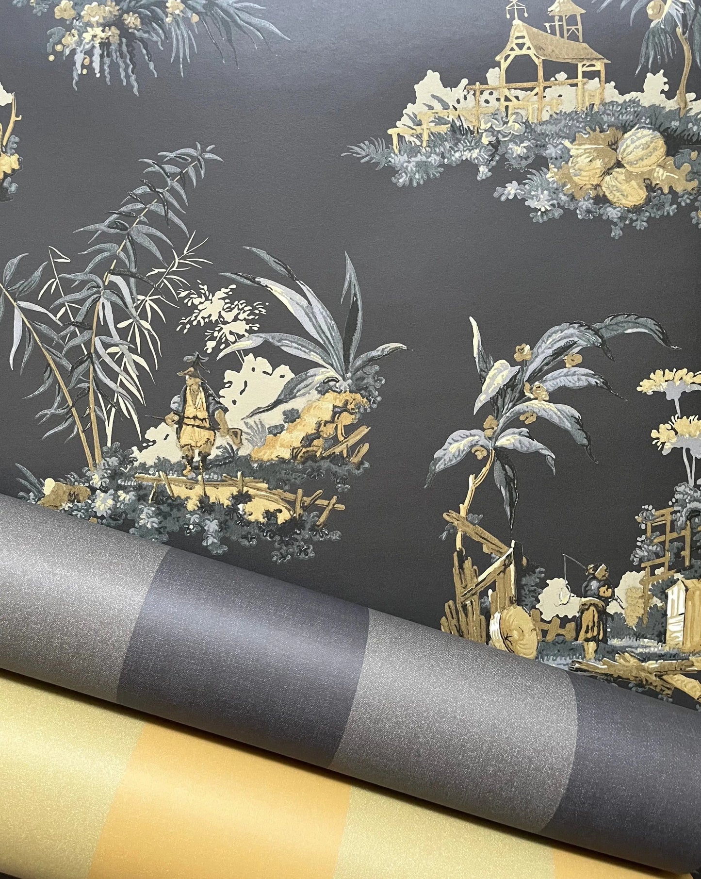 Vintage Oriental Wallpaper - Lacquer Sharon Jane