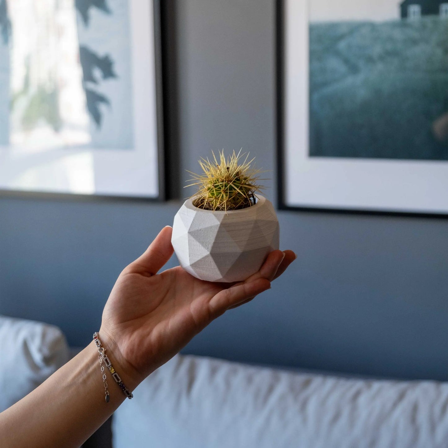 White Concrete Diagonal Pot Gloria Home