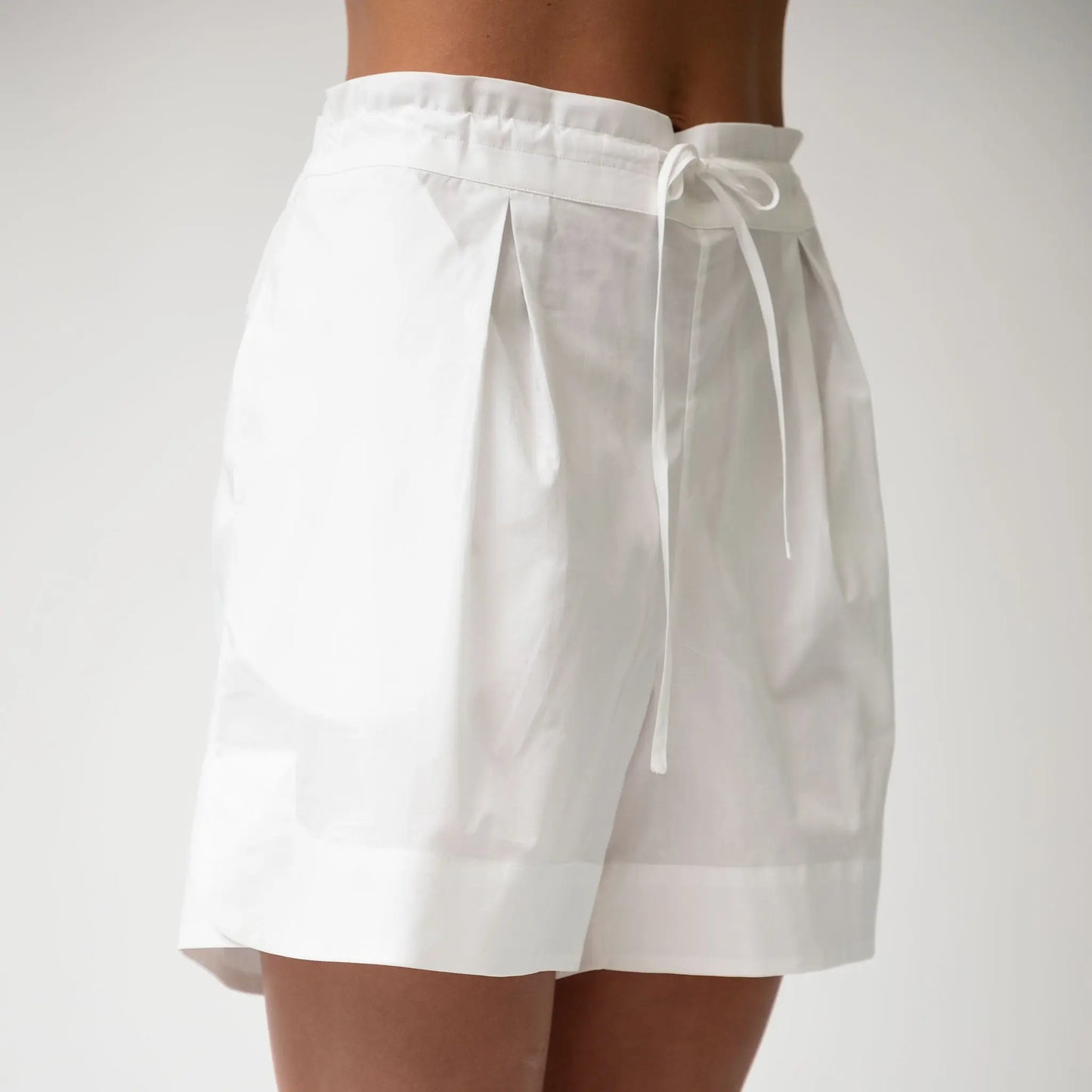 White InStyle Cotton Poplin Shorts NOKAYA