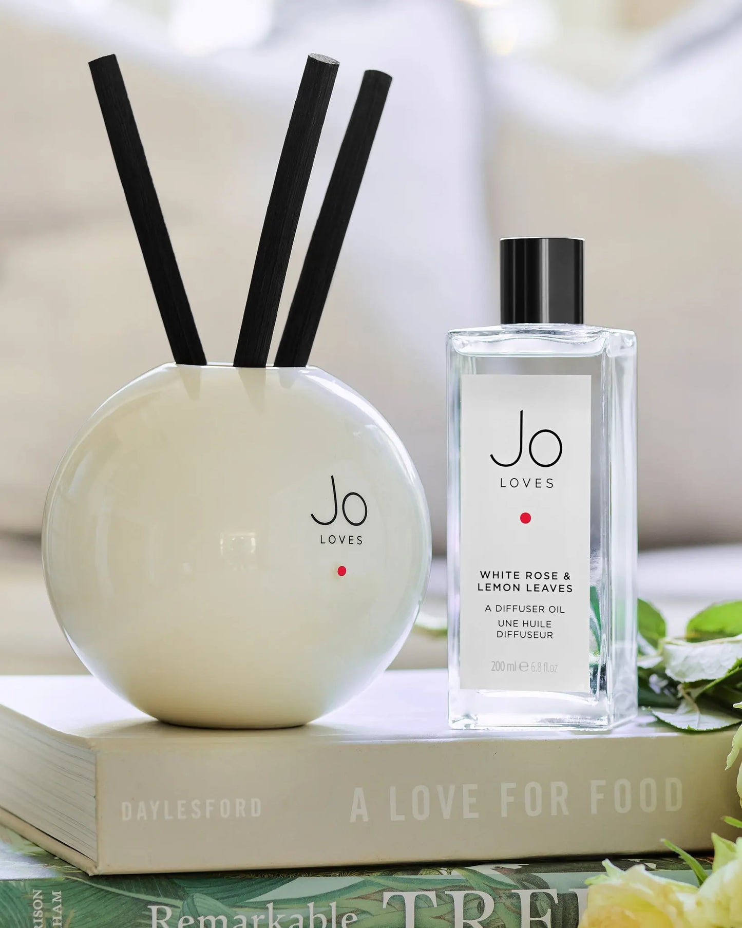 White Rose & Lemon Leaves - A Fragrance Diffuser Jo Loves