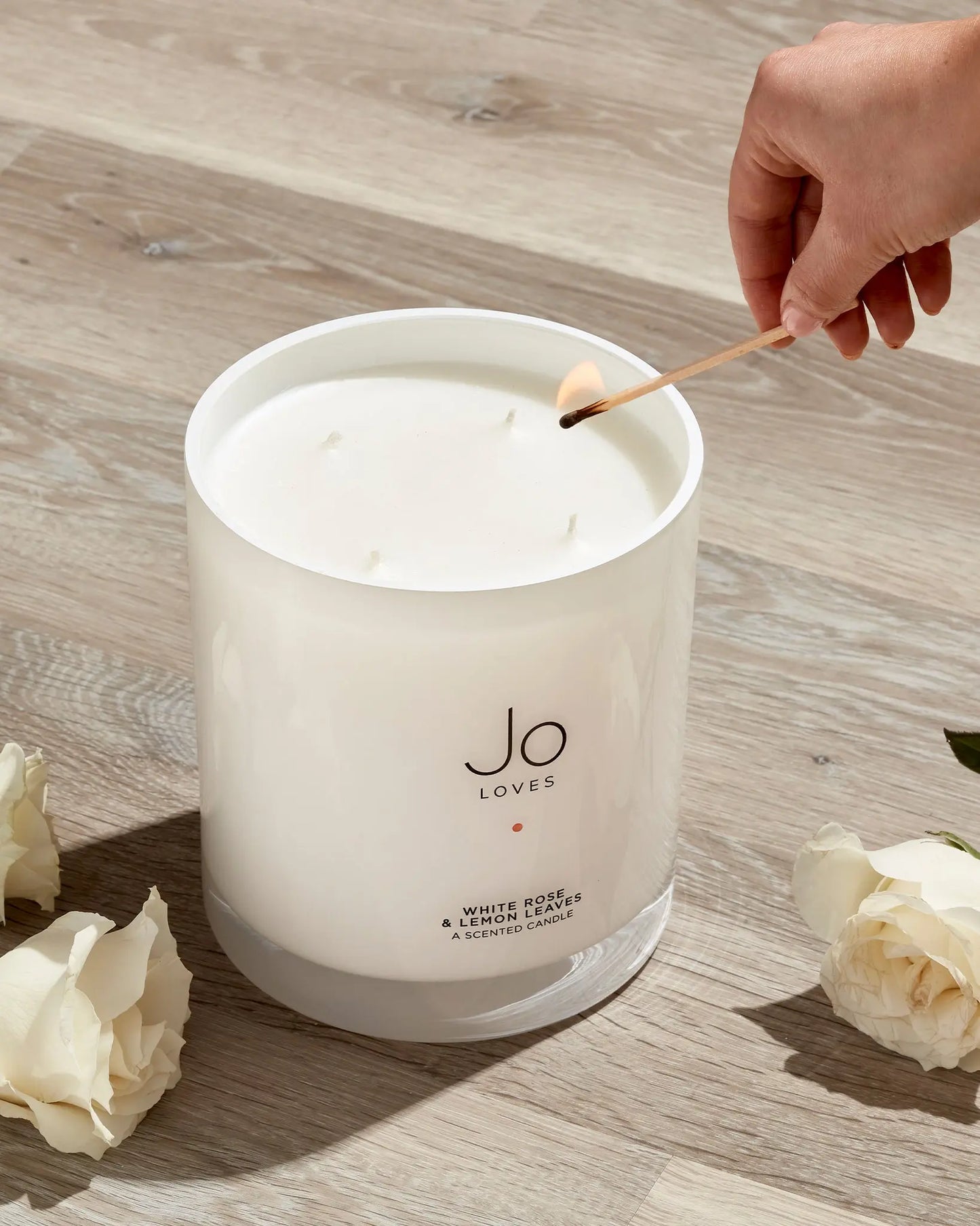 White Rose & Lemon Leaves - A Luxury Candle Jo Loves
