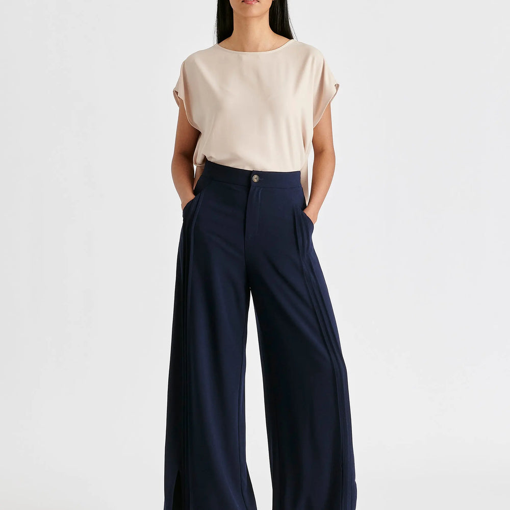 Wide Leg Trousers With Side Pleats and Split Hem Paisie