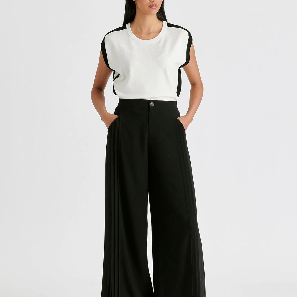 Wide Leg Trousers With Side Pleats and Split Hem Paisie