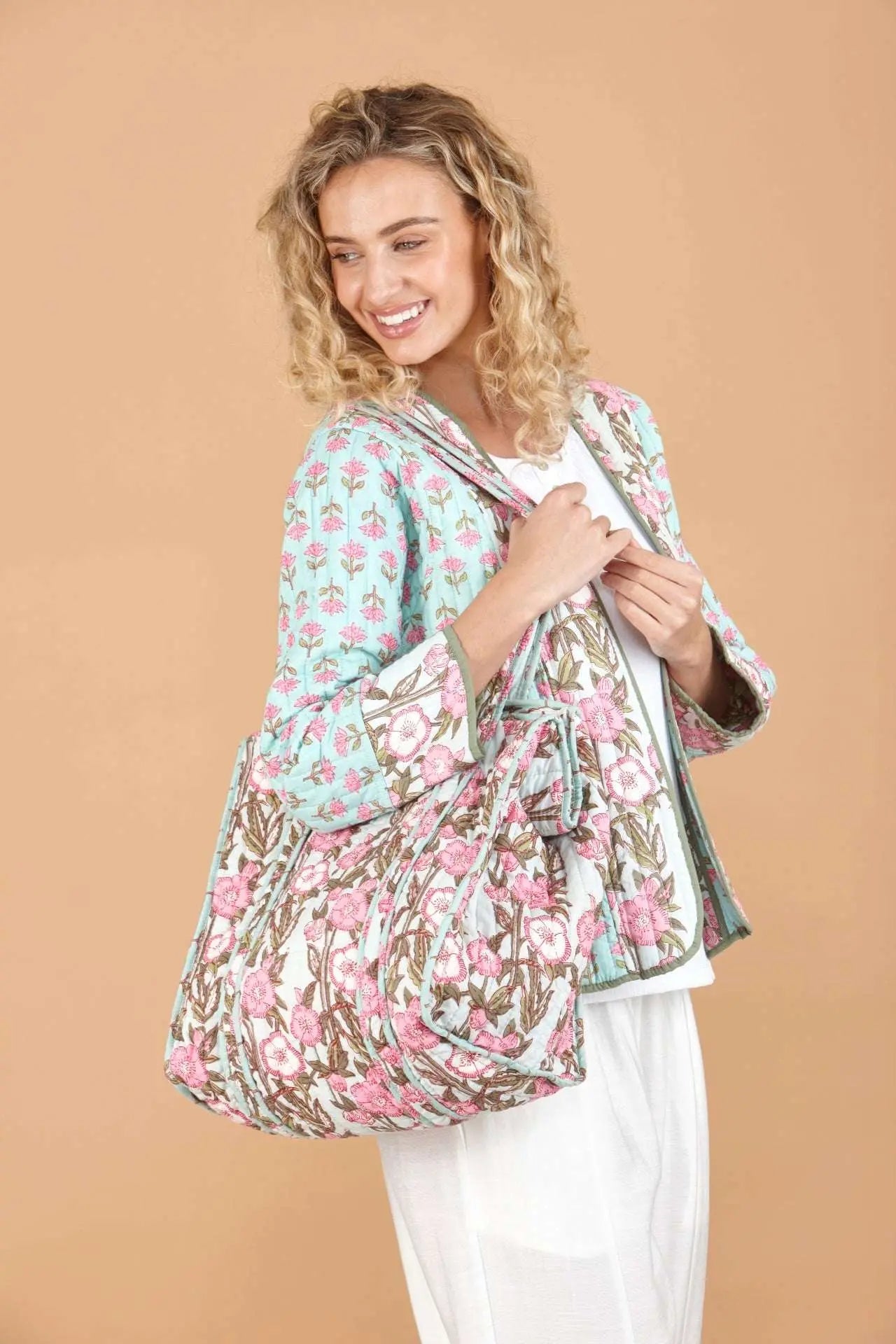 Wild Rose Tote Bag inara