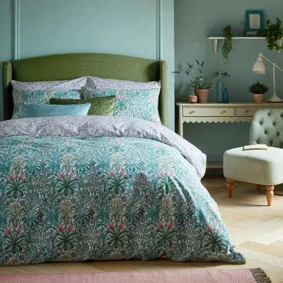 William Morris Woodland Weeds 100% Cotton Duvet Cover and Pillowcase Set Dunelm