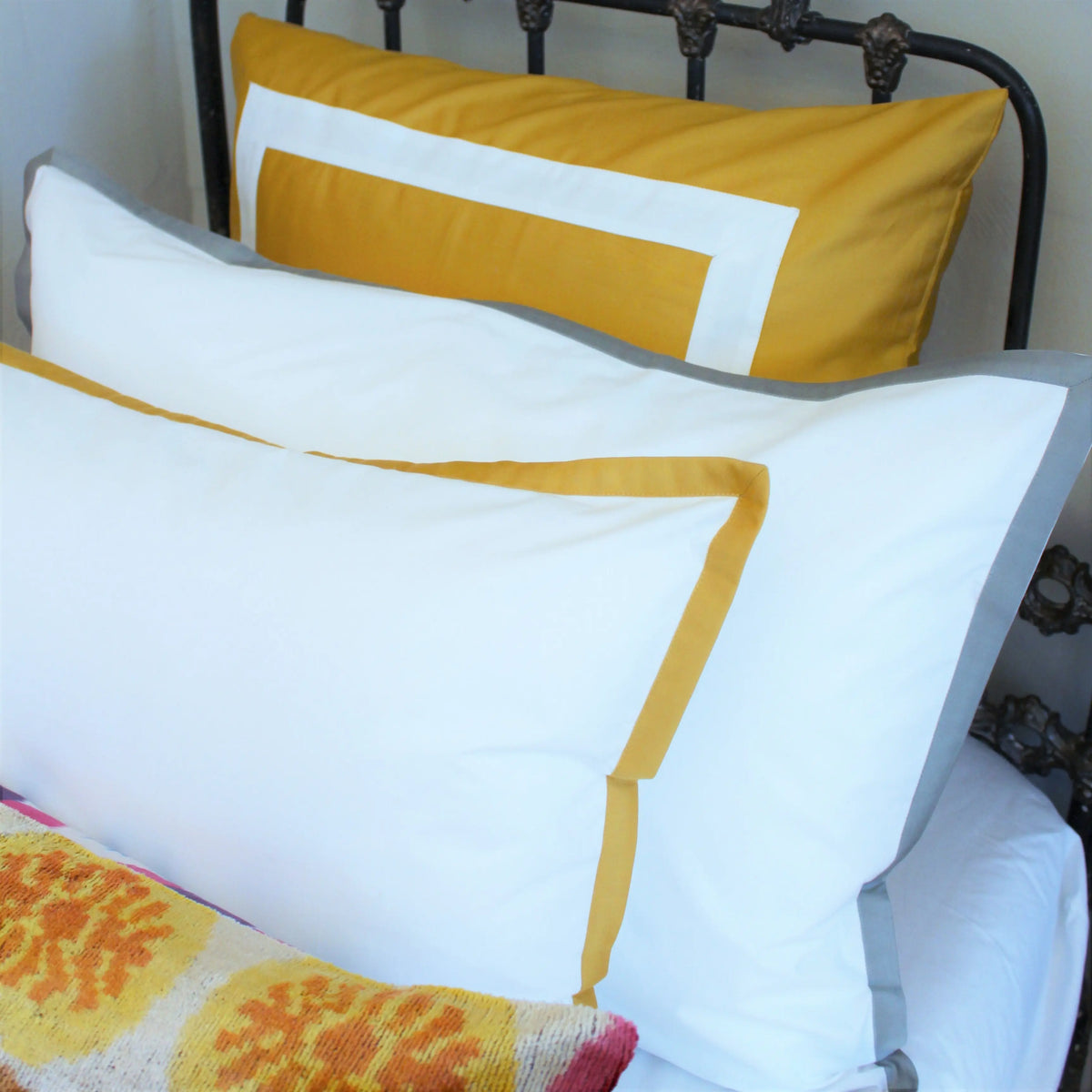 Windsor Turmeric Cotton Bet Set Dormitory