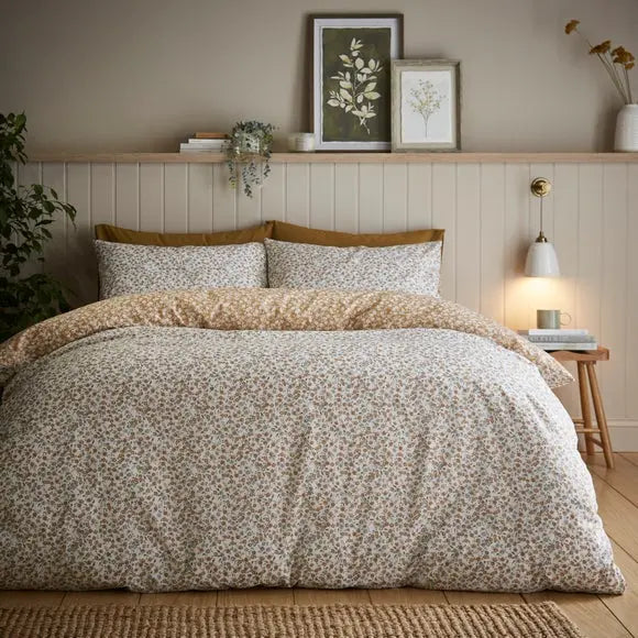 Winnie Ditsy 100% Cotton Duvet Cover & Pillowcase Set Dunelm
