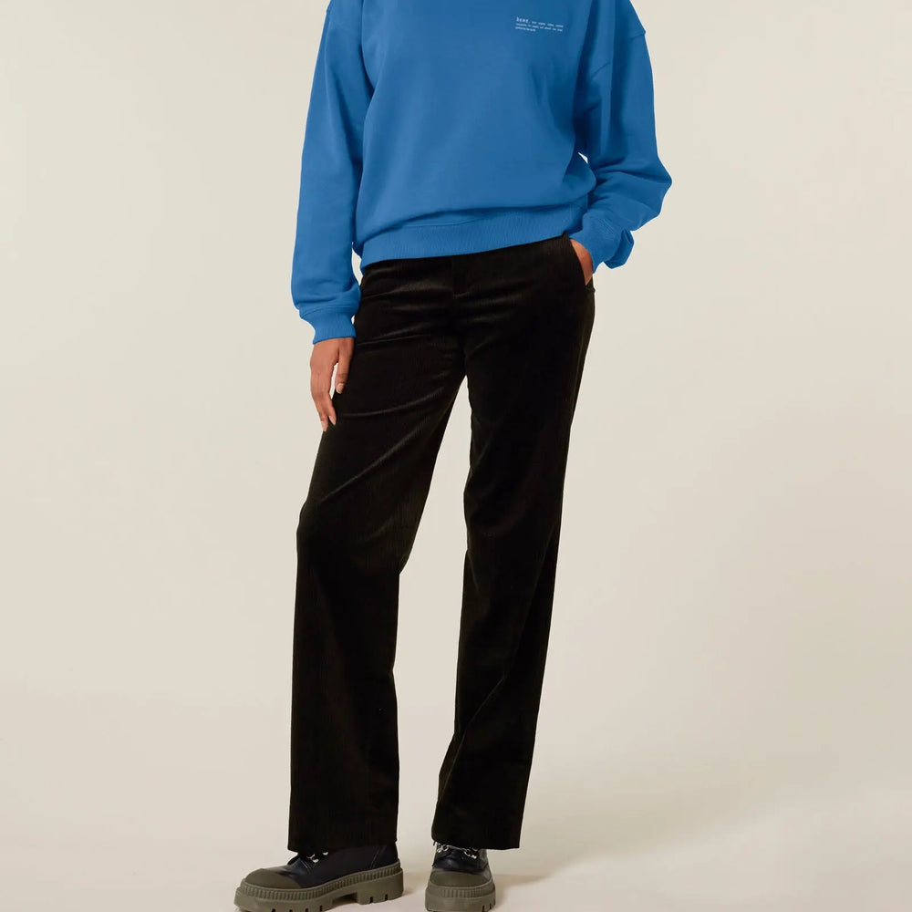 Womens Organic Cotton Signature Oversized Sweatshirt in Morpho Blue hewn.