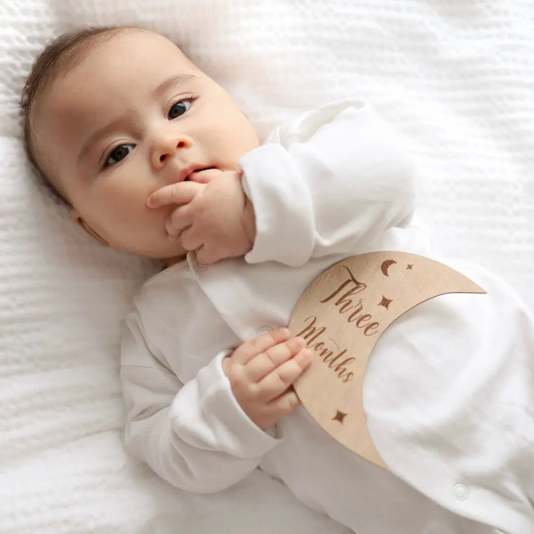 Wooden Month-by-Month Baby Milestone Set BellaMoon
