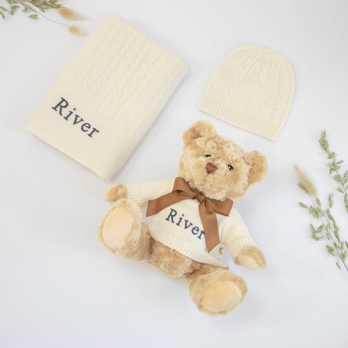 CASHMERE AND TEDDY GIFT SET - IVORY The Baby Gifting Company