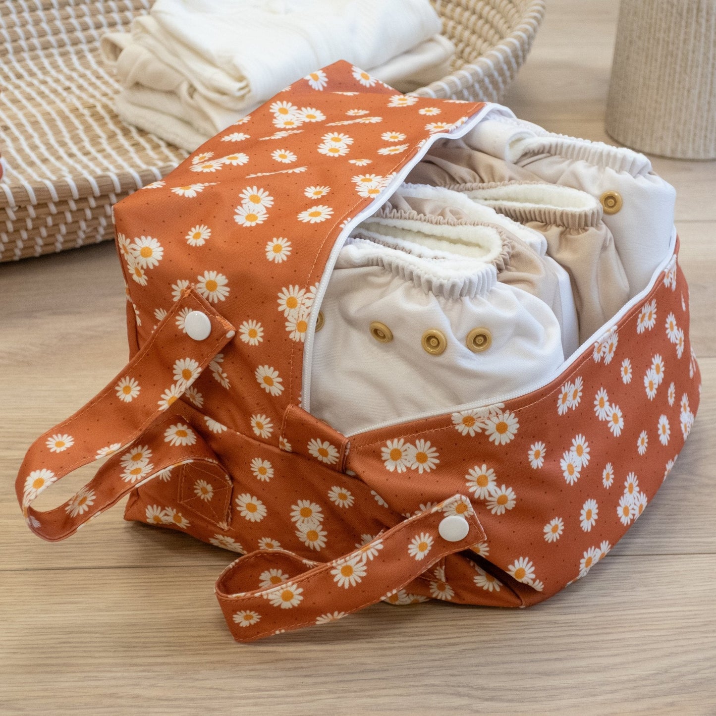 Ditsy Daisy Cloth Nappy Pod Modern Cloth Nappies
