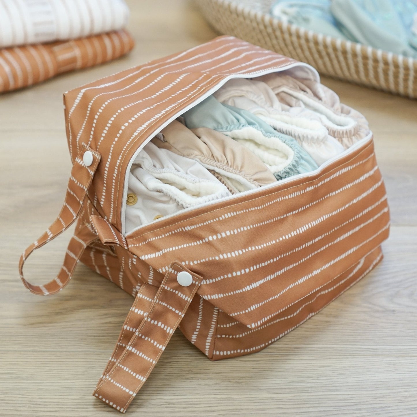 Dune Tan with White Cloth Nappy Pod Modern Cloth Nappies