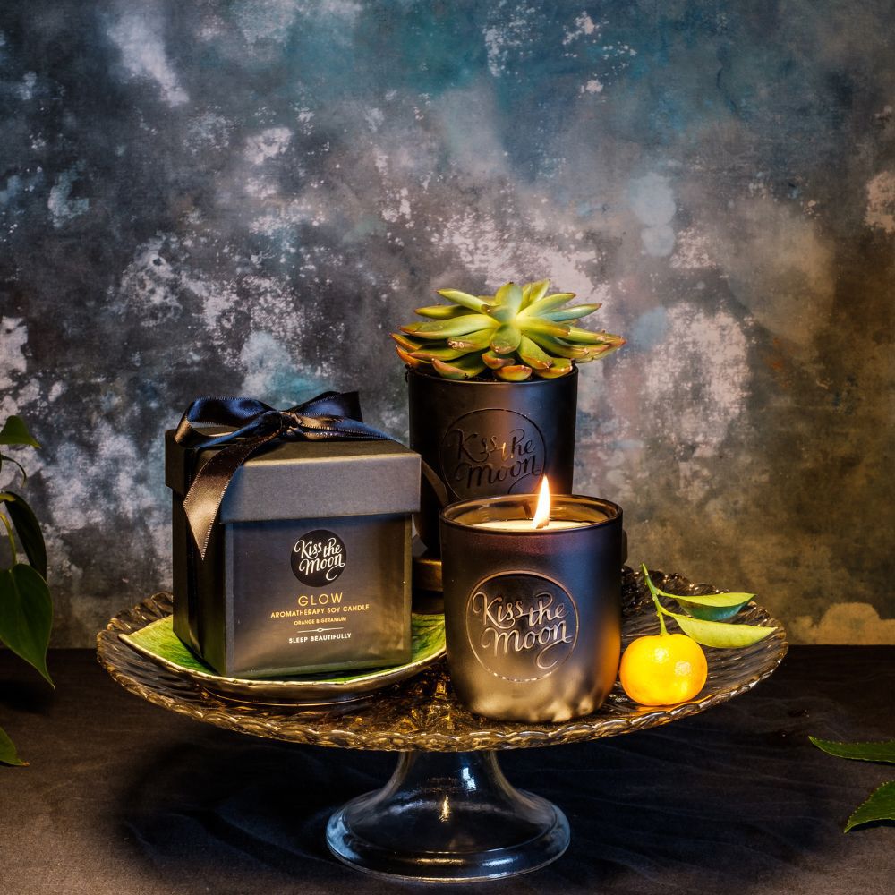GLOW AROMATHERAPY SOY CANDLE | Revive with Orange & Geranium Kiss the Moon