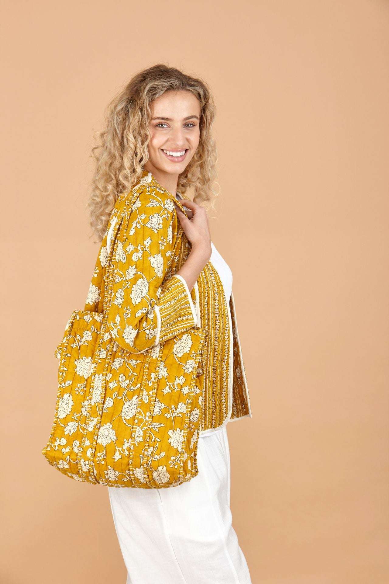 Golden Tulip Tote Bag inara