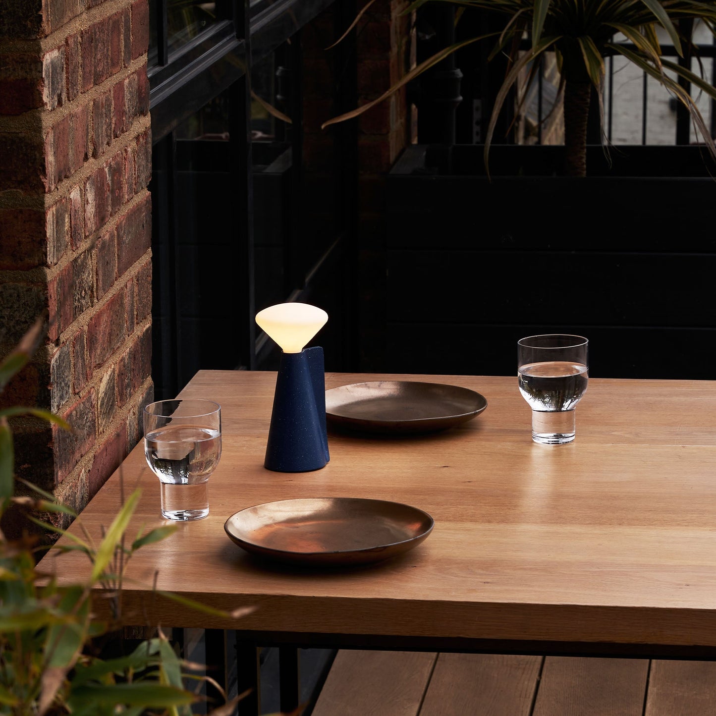 Mantle Portable Lamp in Cobalt Blue Tala