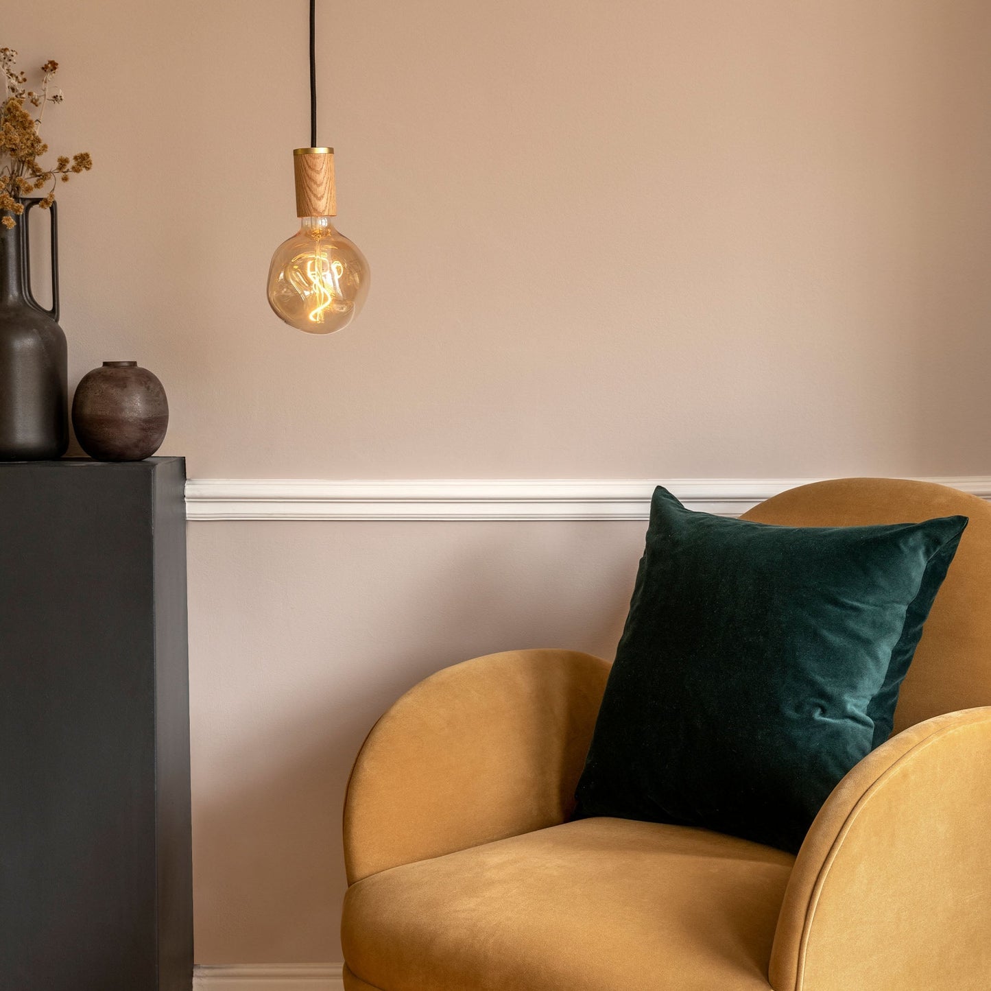 Voronoi I Pendant Light in Oak Tala