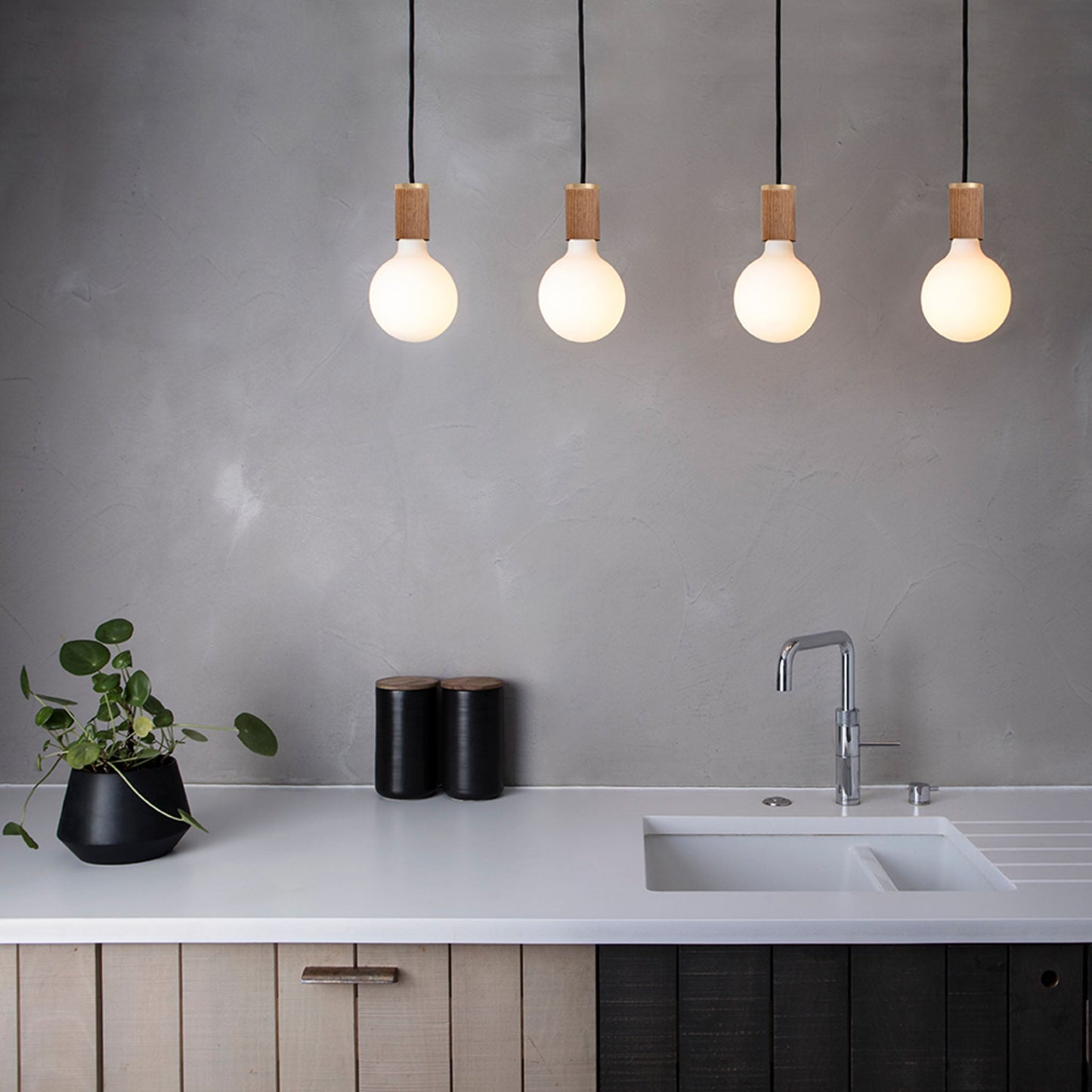 Porcelain III Pendant Light in Brass Tala