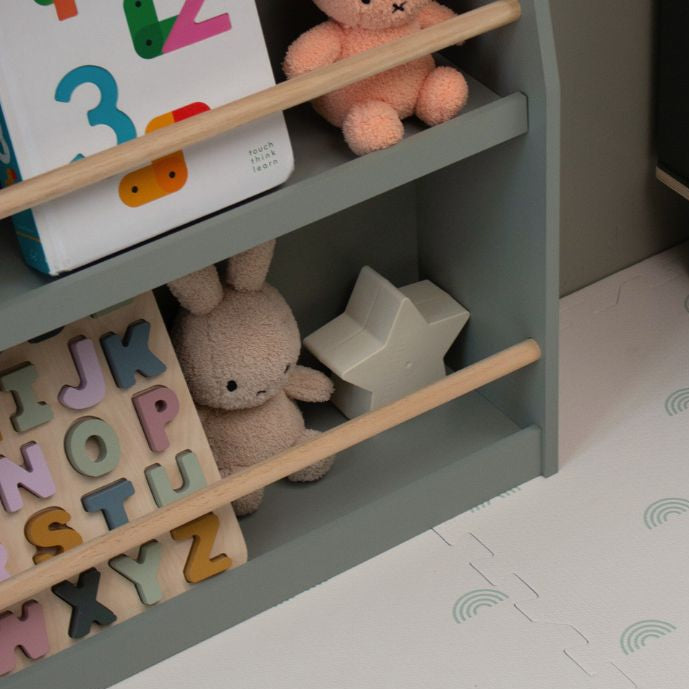 Rainbow Playmat Set in Sage gus + beau