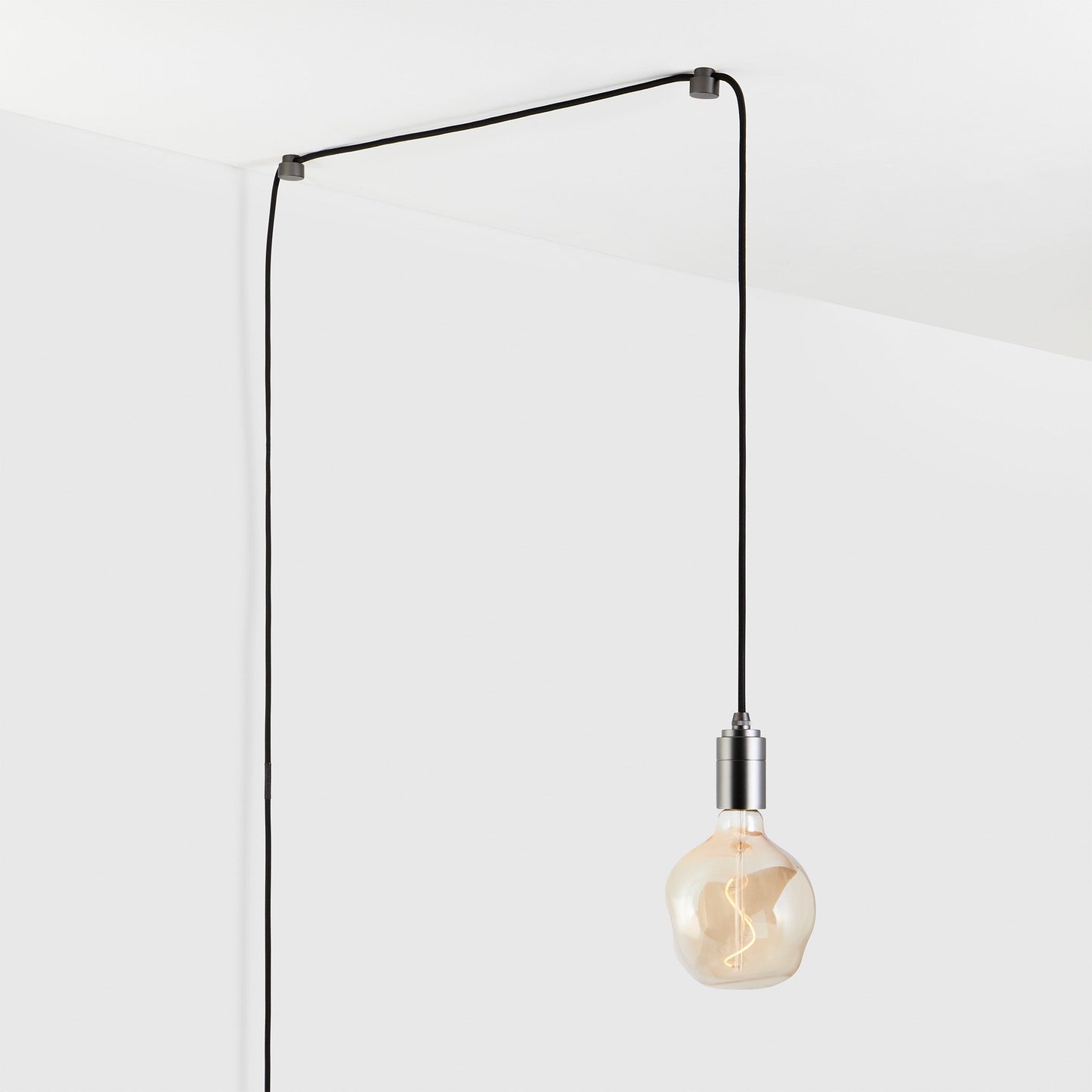 Voronoi I Plug-In Pendant in Graphite Tala