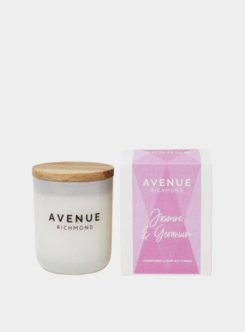 The Signature Collection Soy Candle - Jasmine & Geranium